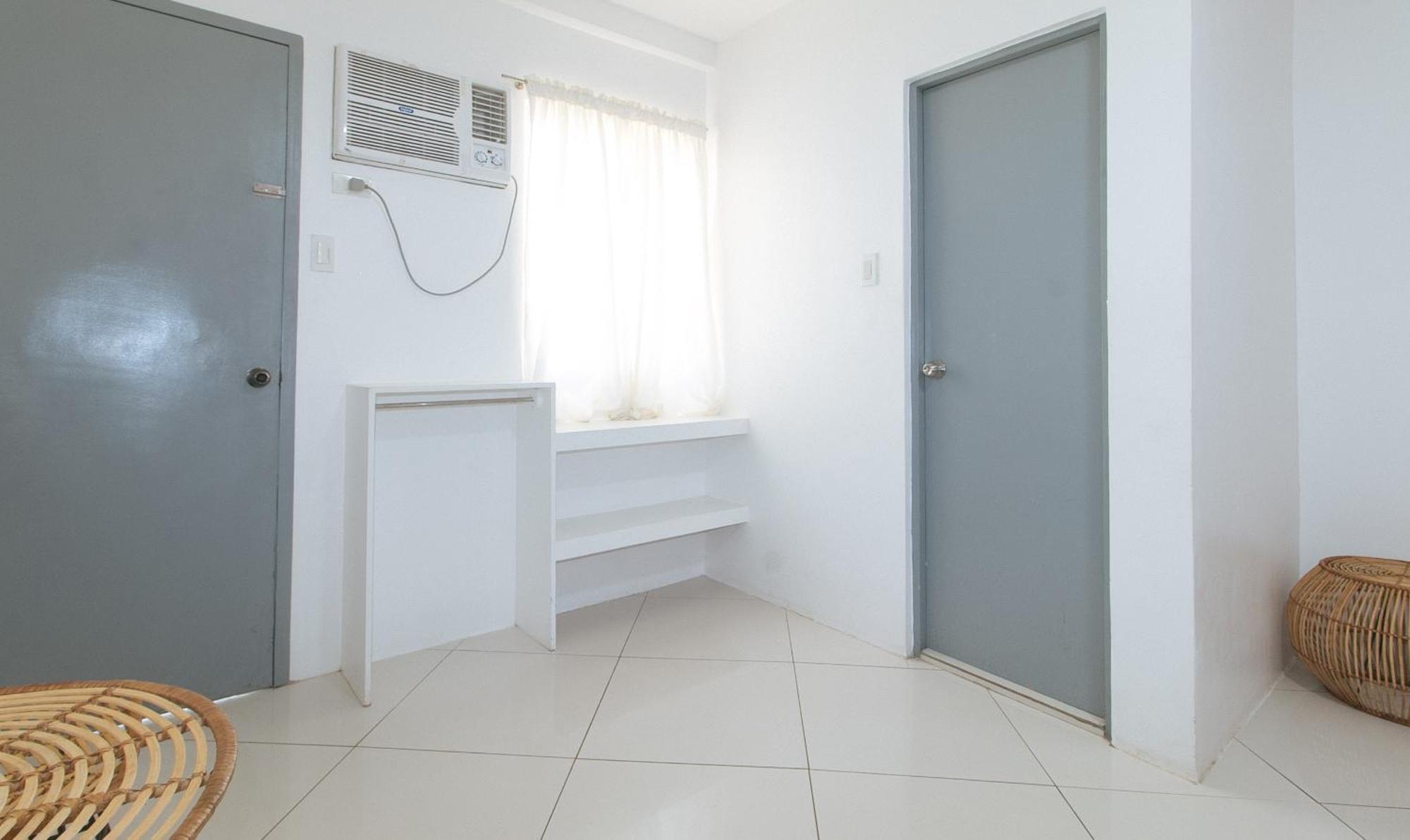 Reddoorz At Fat J Apartelle Mactan Cebu ภายนอก รูปภาพ