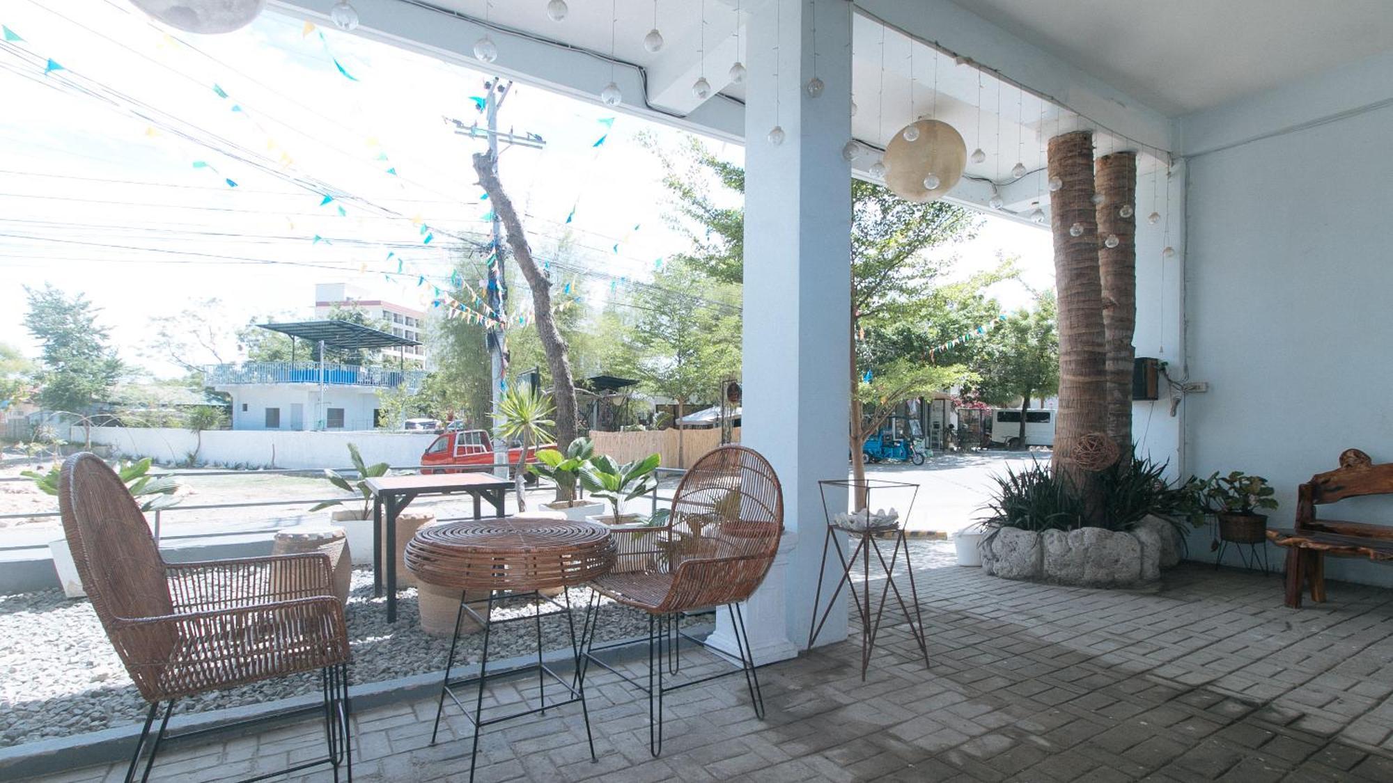Reddoorz At Fat J Apartelle Mactan Cebu ภายนอก รูปภาพ