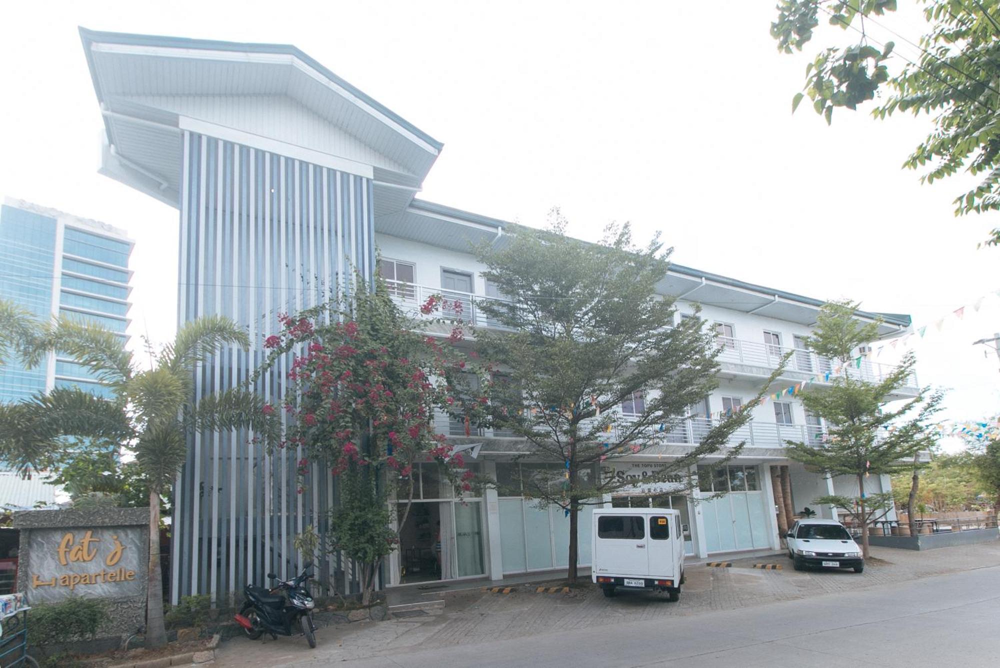 Reddoorz At Fat J Apartelle Mactan Cebu ภายนอก รูปภาพ
